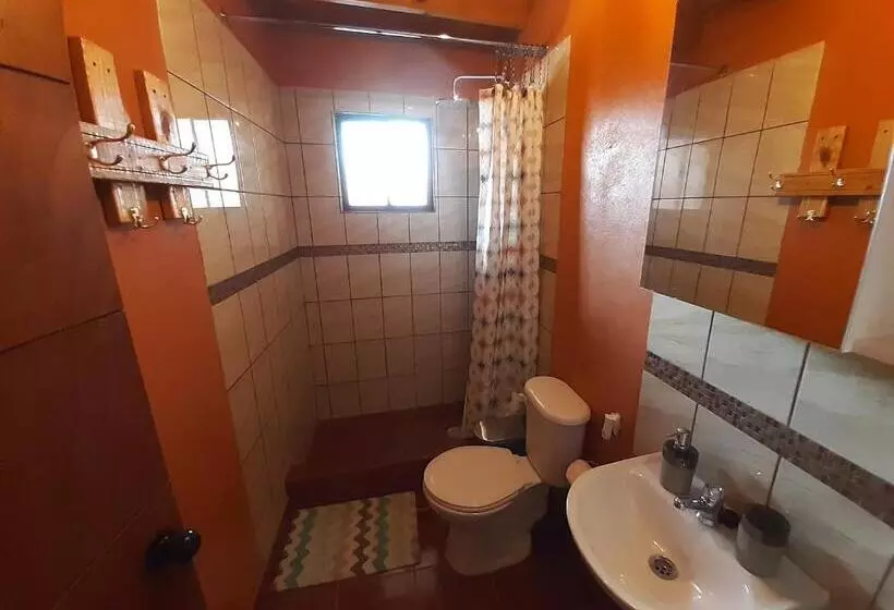 پانسیون Hostal Yurak