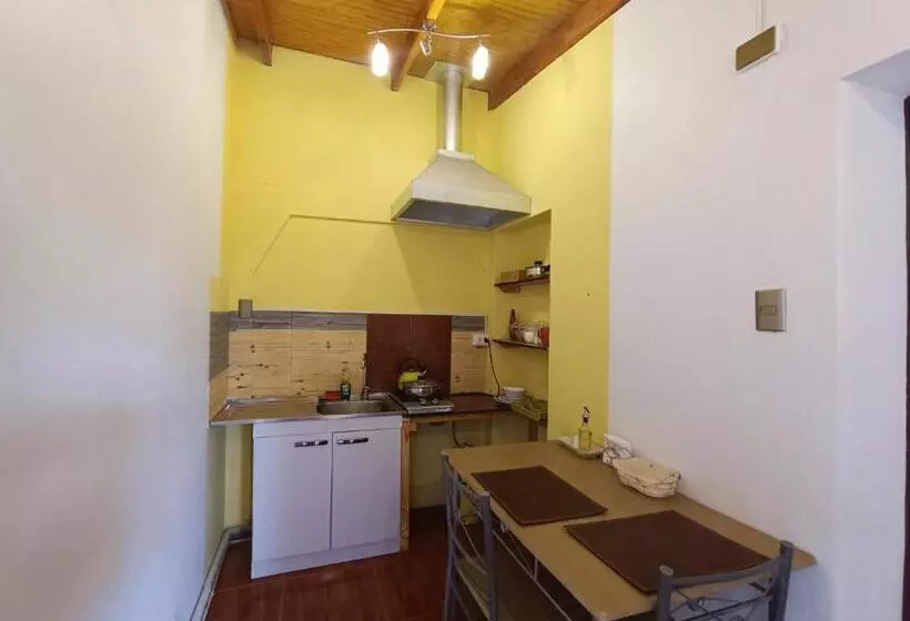 پانسیون Hostal Yurak