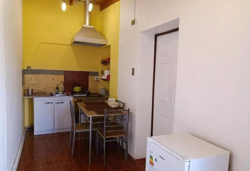 پانسیون Hostal Yurak