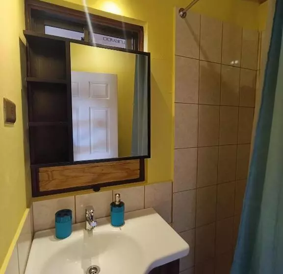 پانسیون Hostal Yurak