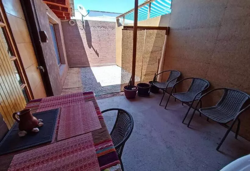 پانسیون Hostal Yurak