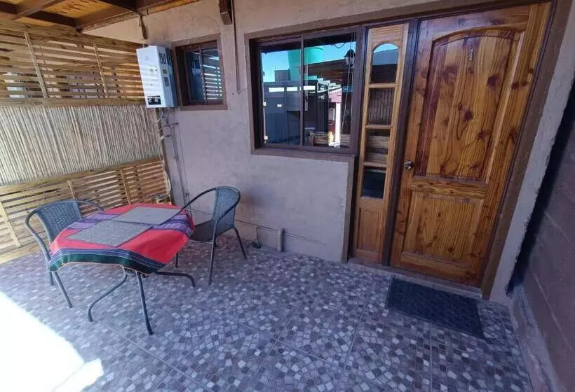 پانسیون Hostal Yurak