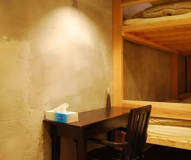 پانسیون Nawate Guesthouse
