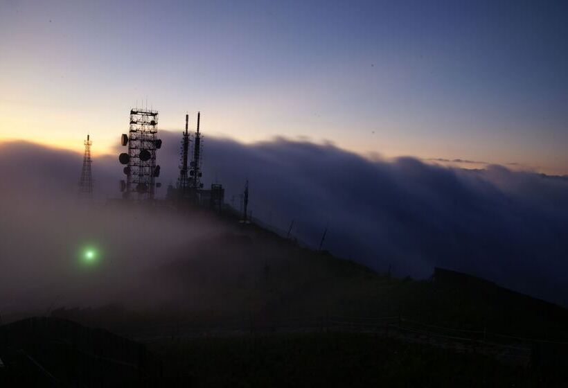 Bluemoon Guest House   Hostel