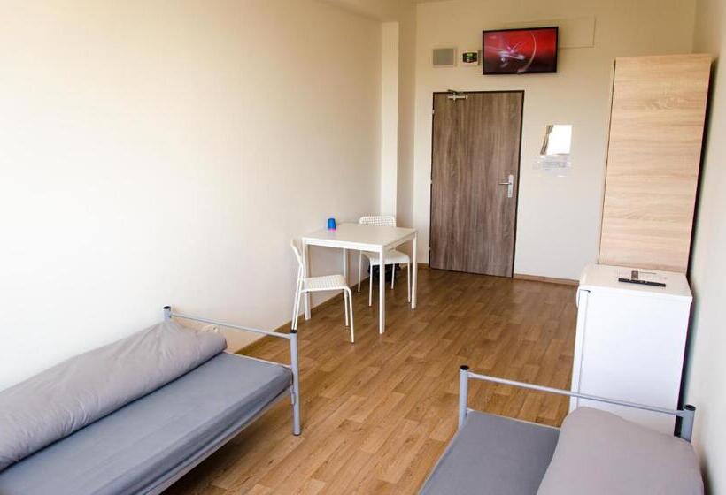 ユースホステル Ubytovňa Milex