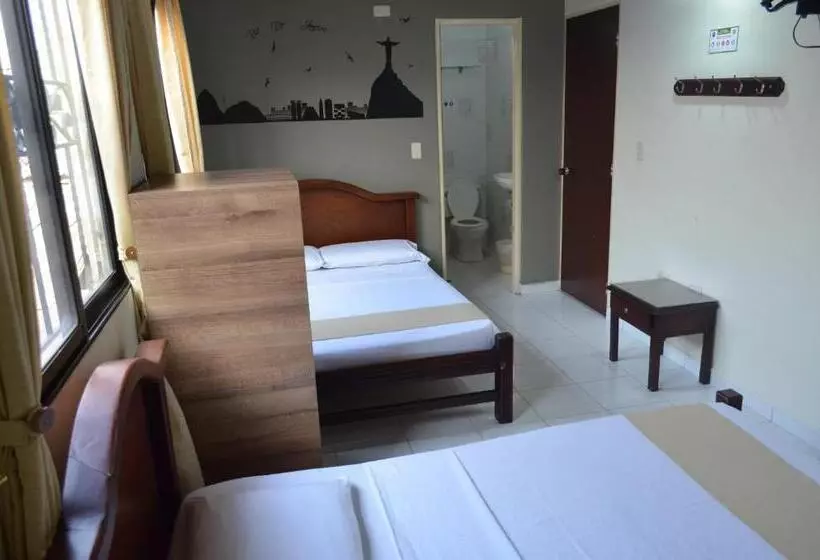 ホテル Balcon Llanero