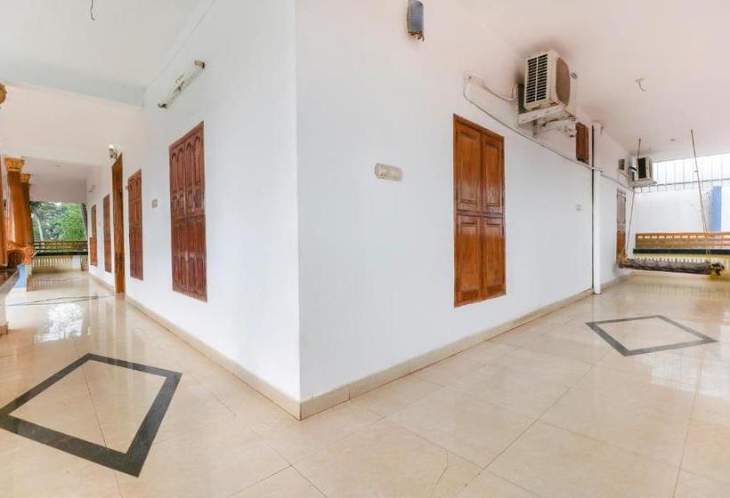 فندق Oyo 71458 Green Villa