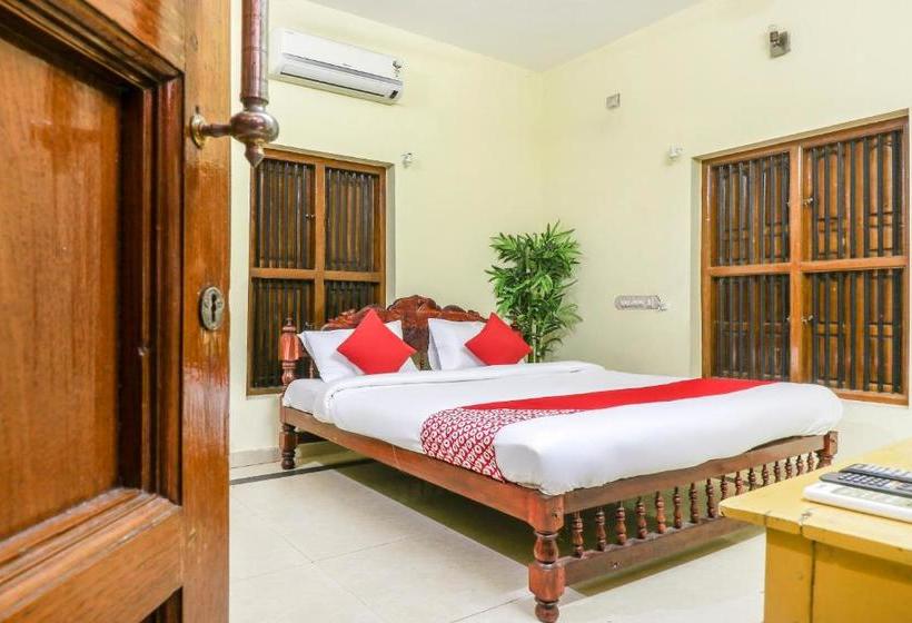 فندق Oyo 71458 Green Villa