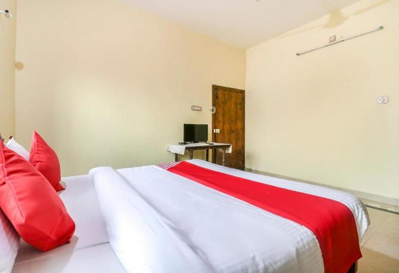 فندق Oyo 71458 Green Villa