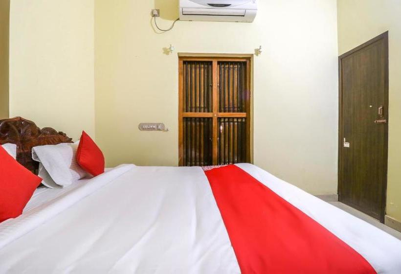 فندق Oyo 71458 Green Villa