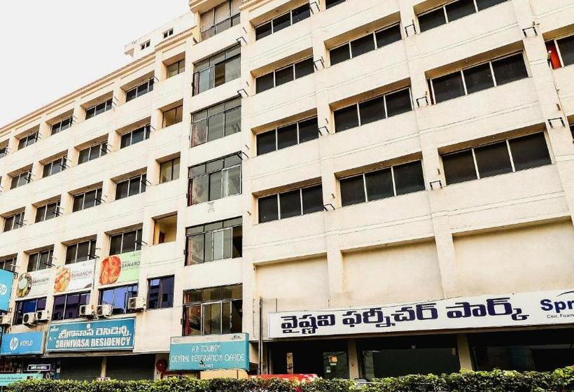 בית מלון כפרי Spot On Srinivasa Residency