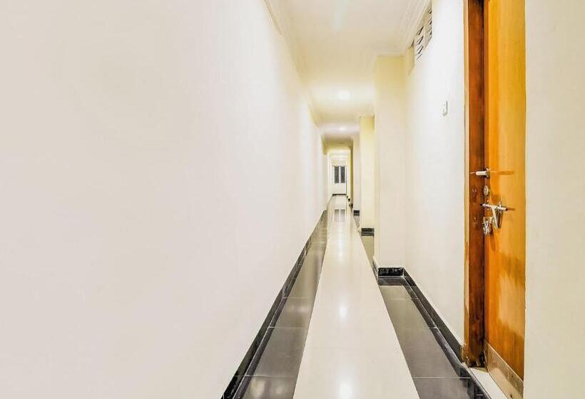 בית מלון כפרי Spot On Srinivasa Residency