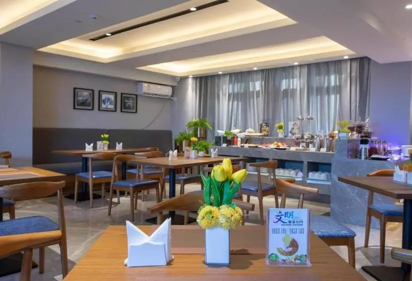 Hotel Yitel Collection