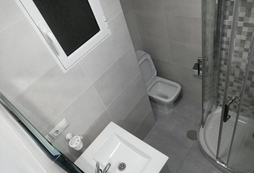 Pensión La Intermodal