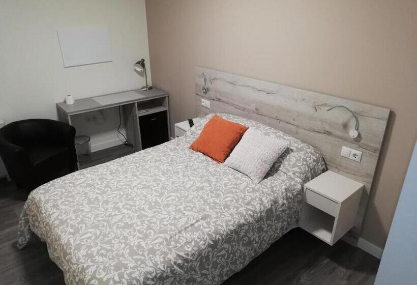 Pensión La Intermodal