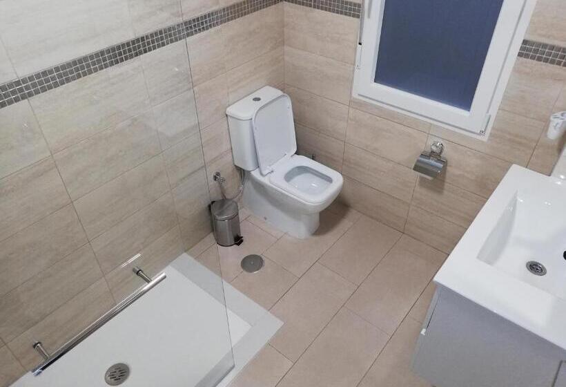 Pensión La Intermodal