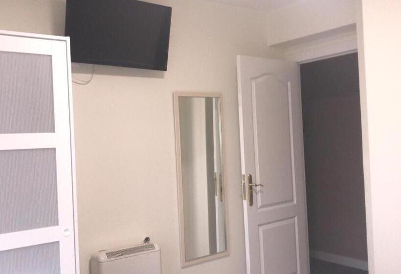 Pensión La Intermodal