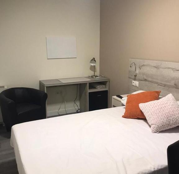 Pensión La Intermodal