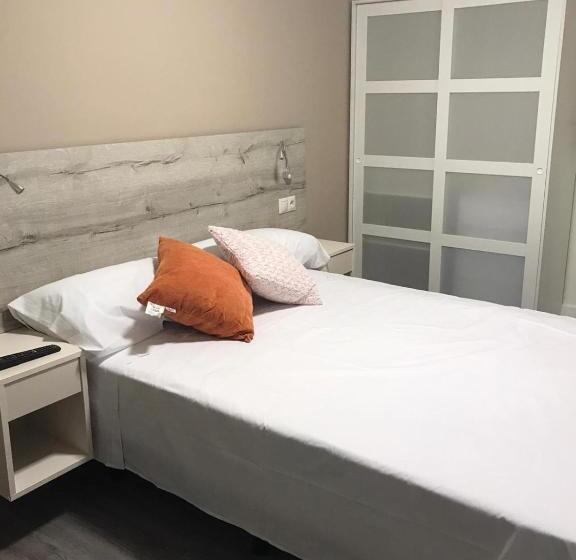 Pensión La Intermodal