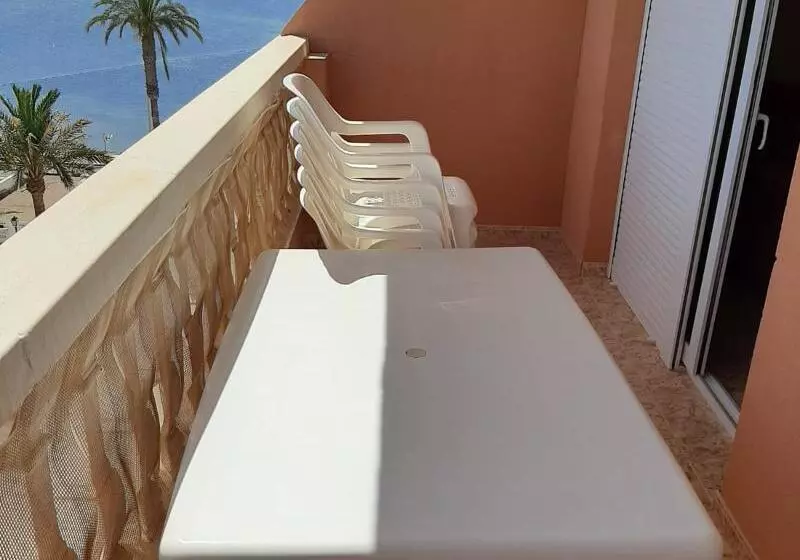 Apartamentos Turisticos Isla Grosa