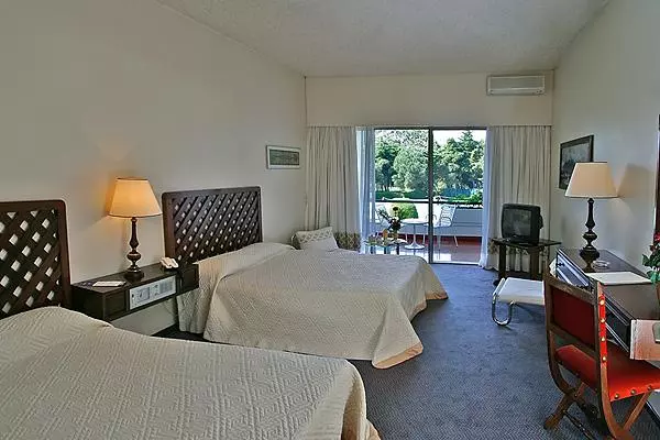 Отель Atlantis Sintra Estoril