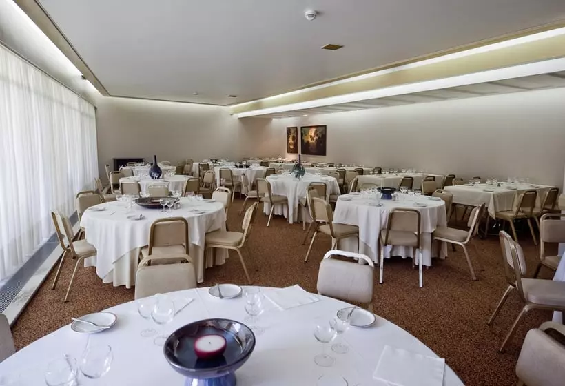 Отель Atlantis Sintra Estoril