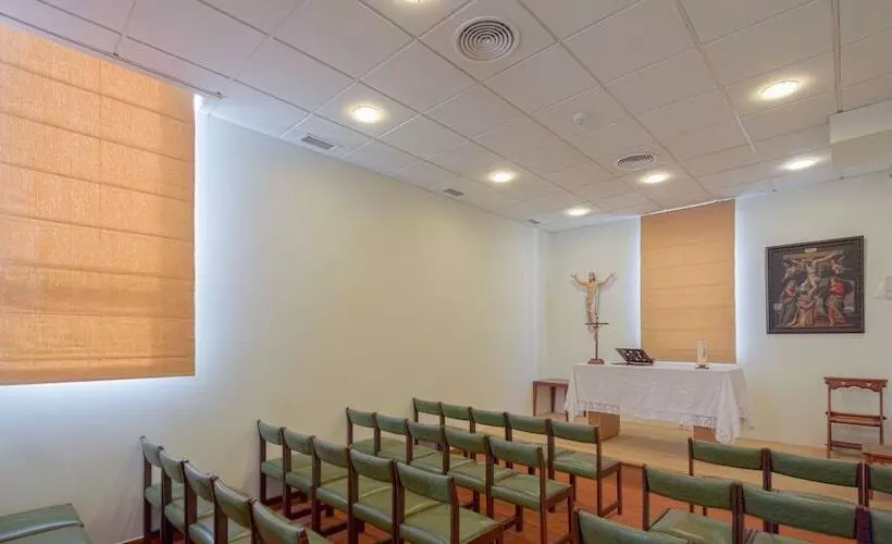 Отель Cinquentenario & Conference Center