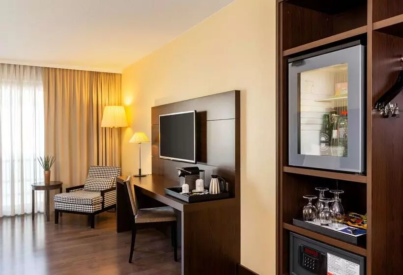 ホテル NH Berlin Kurfurstendamm