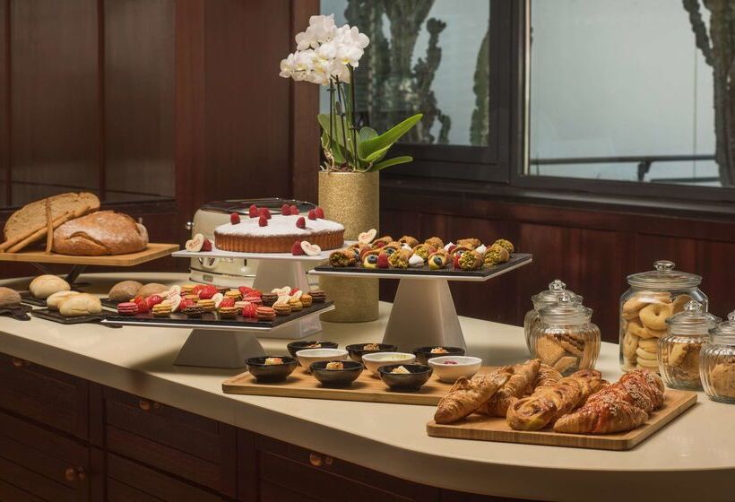 فندق NH Collection Genova Marina