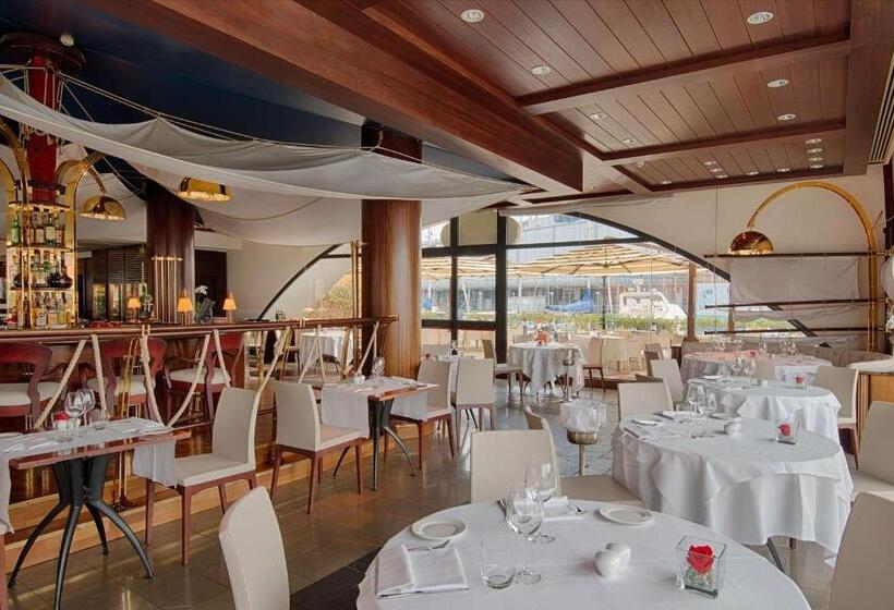 فندق NH Collection Genova Marina