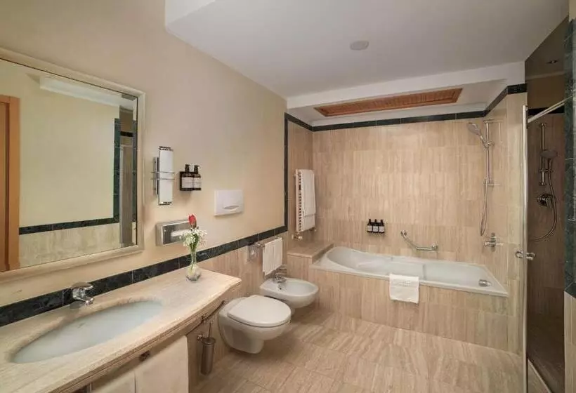 Hotel NH Collection Genova Marina