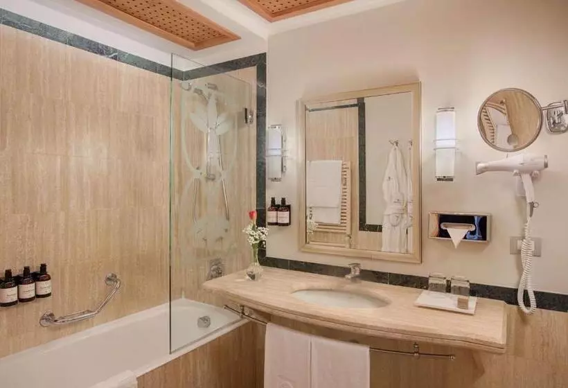 Hotel NH Collection Genova Marina