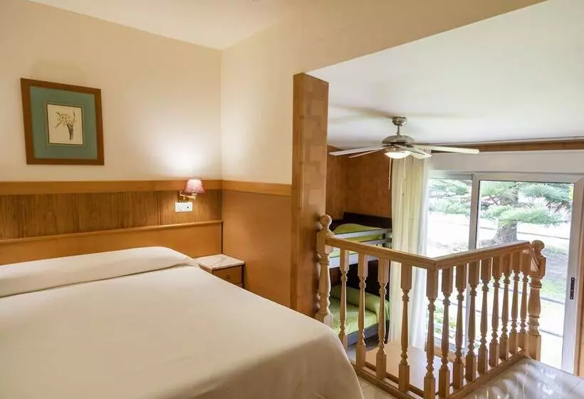 هتل Ria De Suances