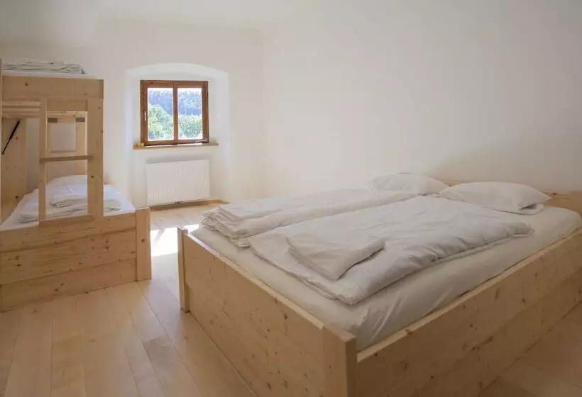 Hotelli Burg Altpernstein