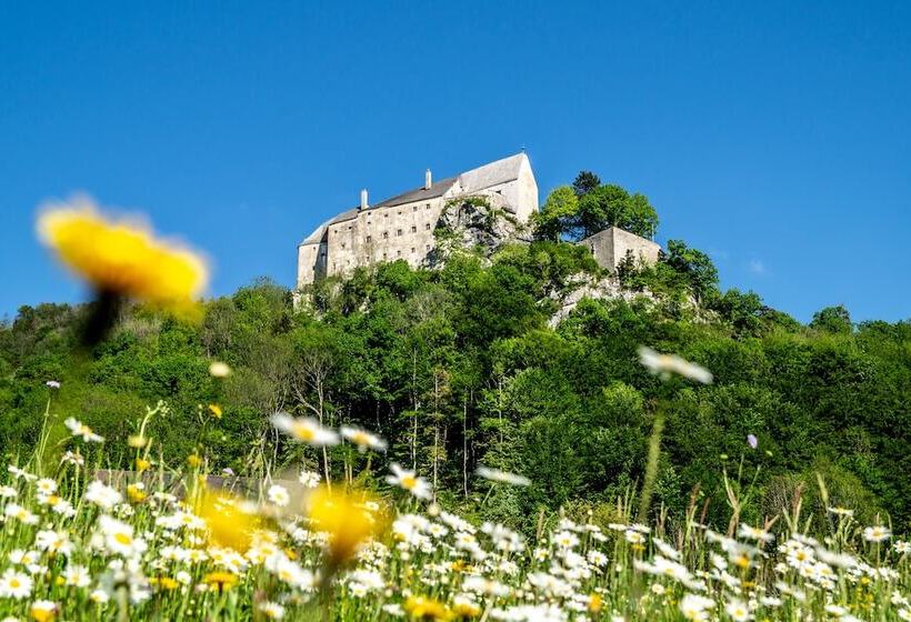 호텔 Burg Altpernstein