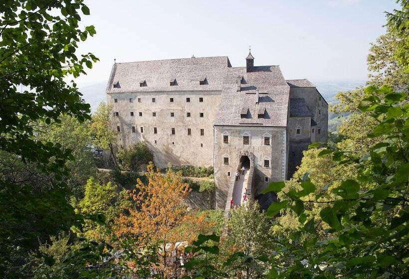 호텔 Burg Altpernstein