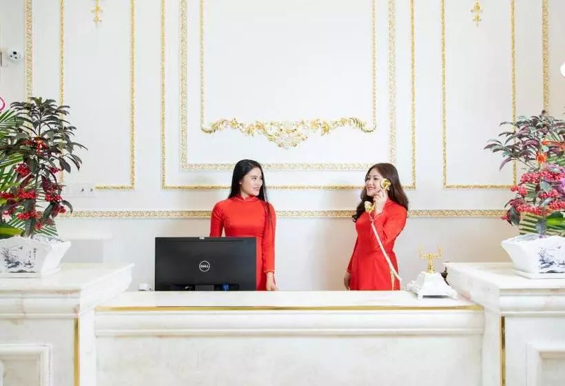 هتل Money Fine Quy Nhơn   Khách Sạn Dát Vàng