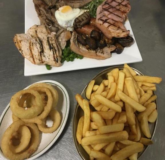 Hotel The Ynyscedwyn Arms