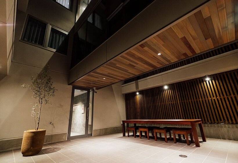 Pensió Kefu Stay & Lounge