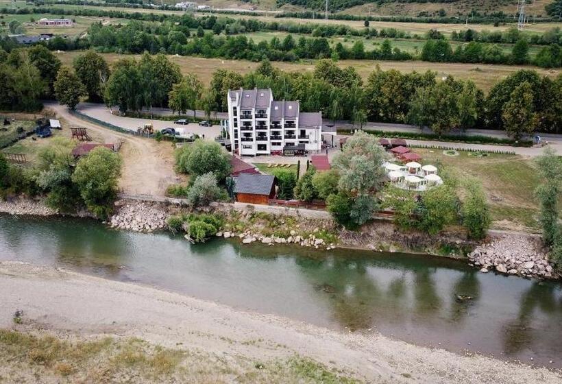 Pensiunea Casa Doamnei Voronet