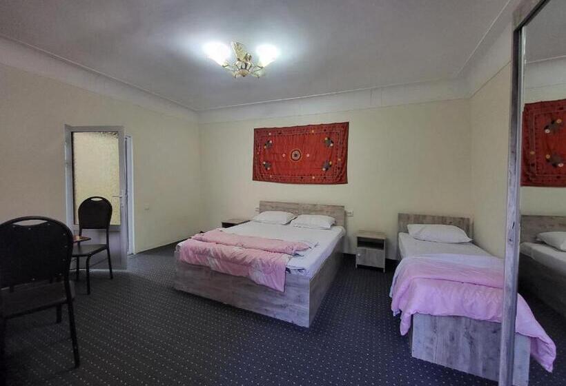 فندق صغير Bobo Haydar Guest House