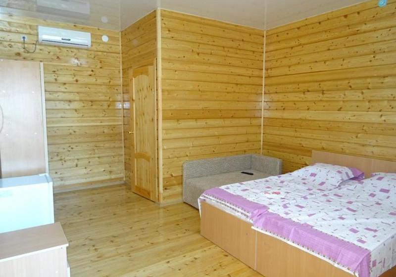 هاستل La Fontan