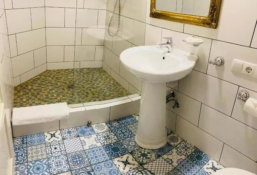 ホテル гриль станція