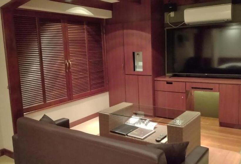 هتل Ageha   Adult Only