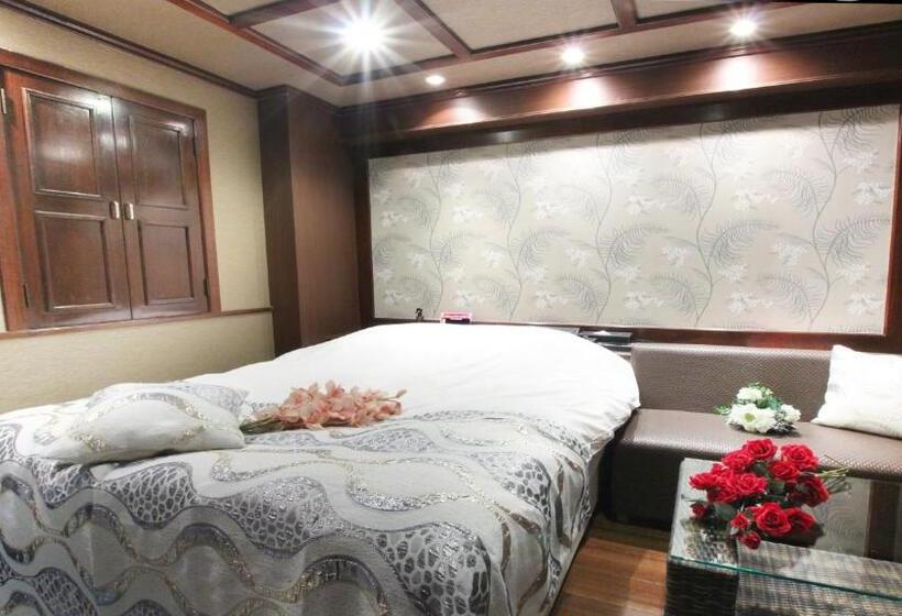 هتل Ageha   Adult Only