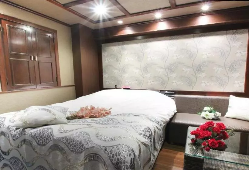 Hotelli Ageha   Adult Only