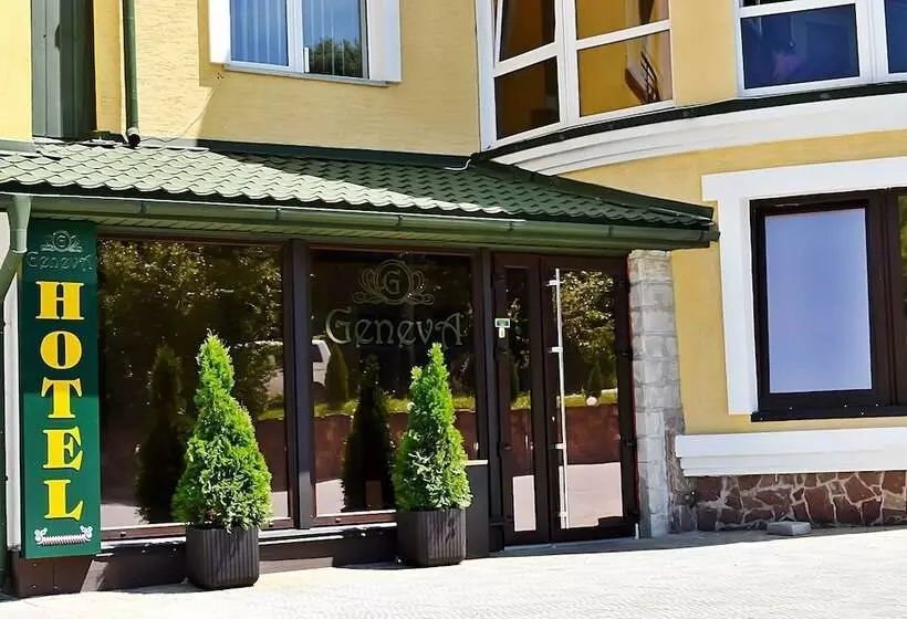 Geneva Hotel 800 метрів від Mcdonald S