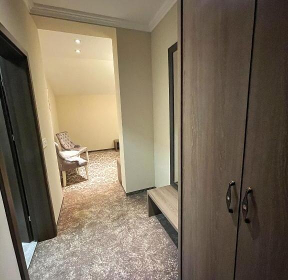 Hotel J Adore Boutique