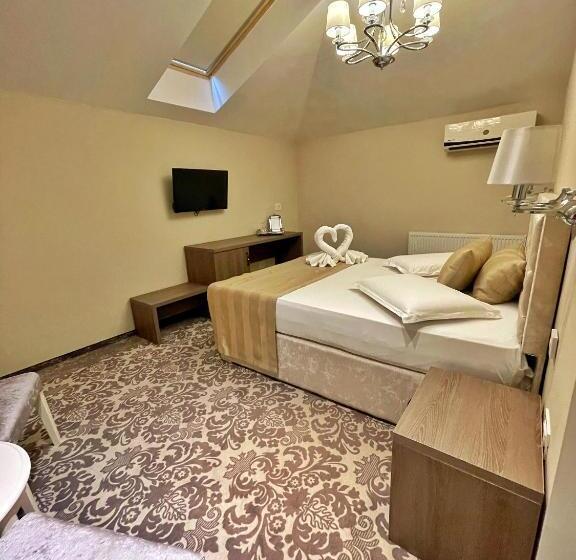 Hotel J Adore Boutique