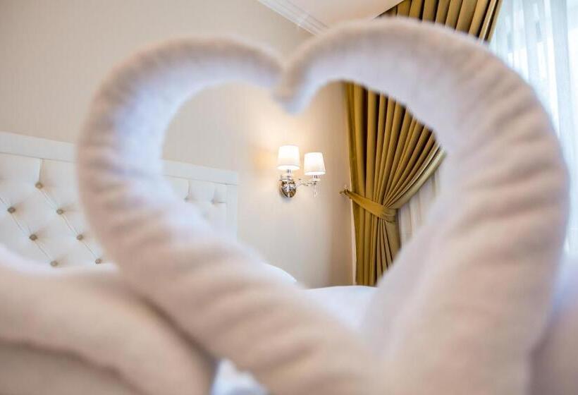 Hotel J Adore Boutique